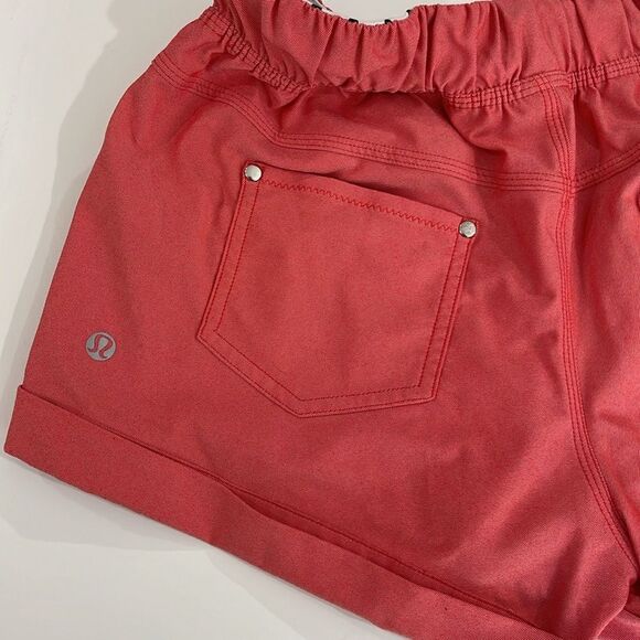 Lululemon Play‎ All Day Short Twin Stripe Sizzle Love Red - Women’s 4 - Picture 3 of 7